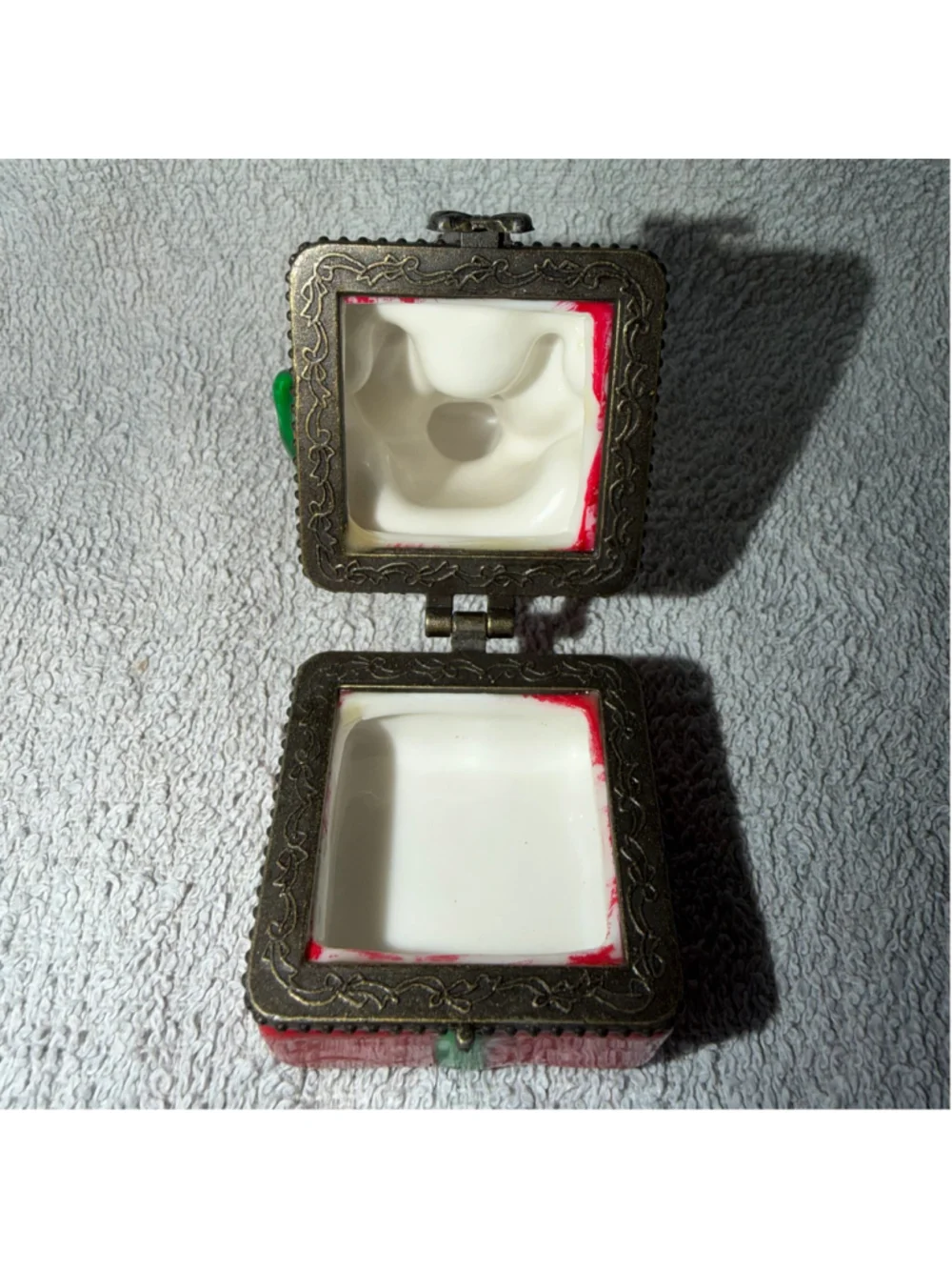 Vintage Small Hinged Trinket Box Christmas Present Teddy Bear Porcelain